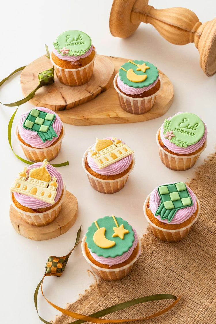 Cupcake Raya Cartoon Raya Specials 💚