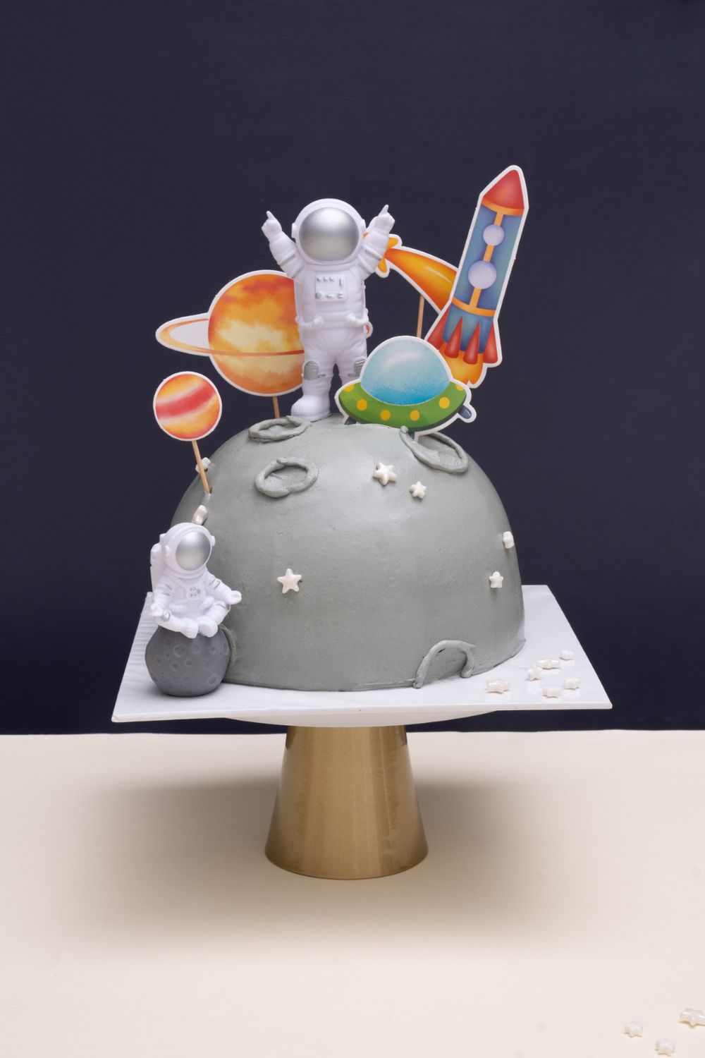 Astronaut Space Dome Cake 6"