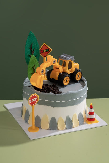 Construction Celebration Cake 6”