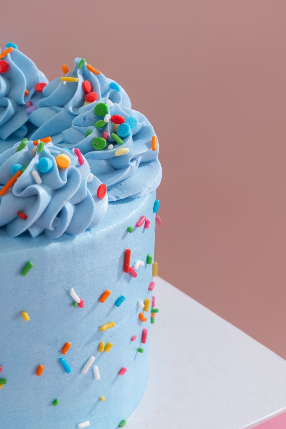 Sprinkles Smash Cake 5"