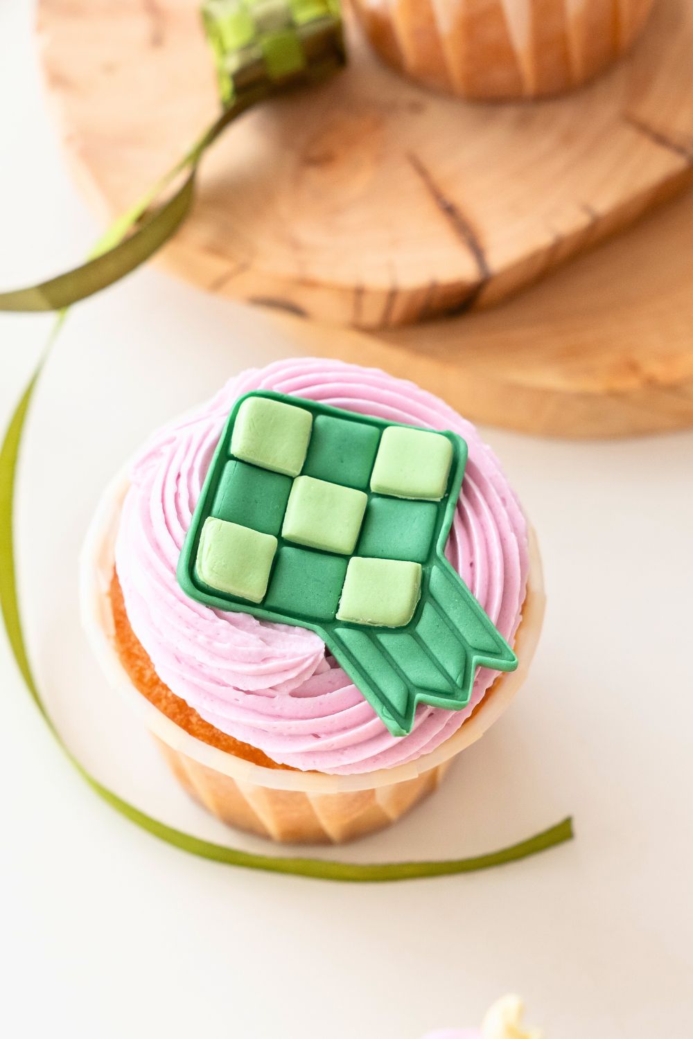 Raya Cupcakes Baking Class for Kids 🧁💚