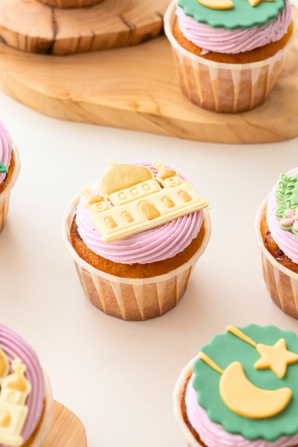 Raya Cupcakes Baking Class for Kids 🧁💚