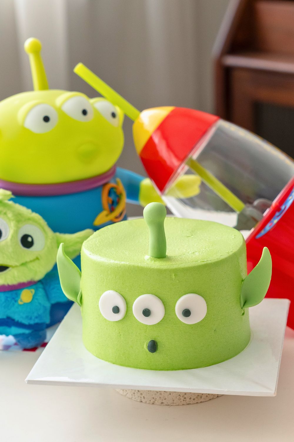 Toy Story Alien Cake Baking Class for Kids 🍰