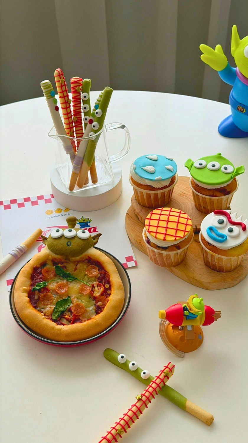 🧸🍰Toy Story Holiday Camp🧸🍰